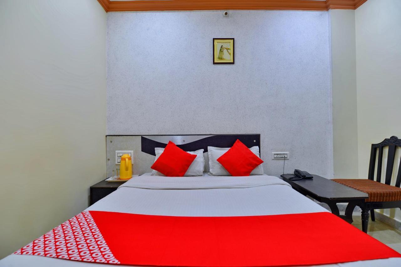 Oyo 6541 Hotel Relax Inn Udaipur Esterno foto